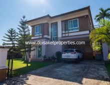 (HS300-03) Nice 3-Bedroom Family House for Sale Convenient to City
